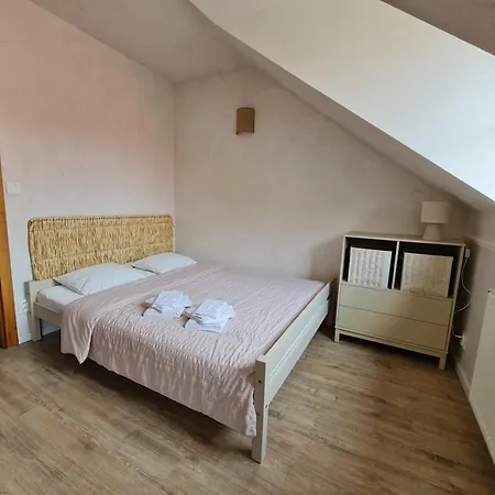 Zen Suite, 200m From The Main Square Apartment